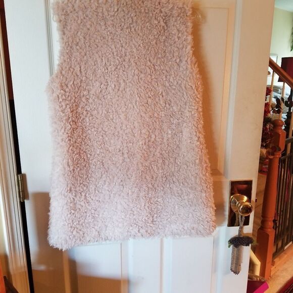 BEIGE FUZZY VEST FROM LORD & TAYLOR - Picture 2 of 6